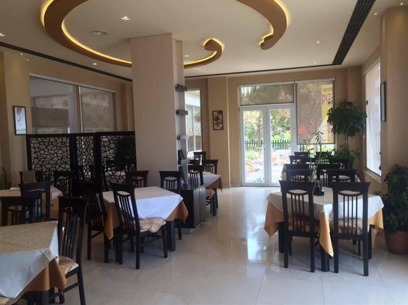 Hotel Edart Durrës Buitenkant foto