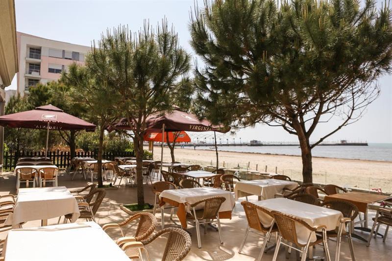 Hotel Edart Durrës Buitenkant foto