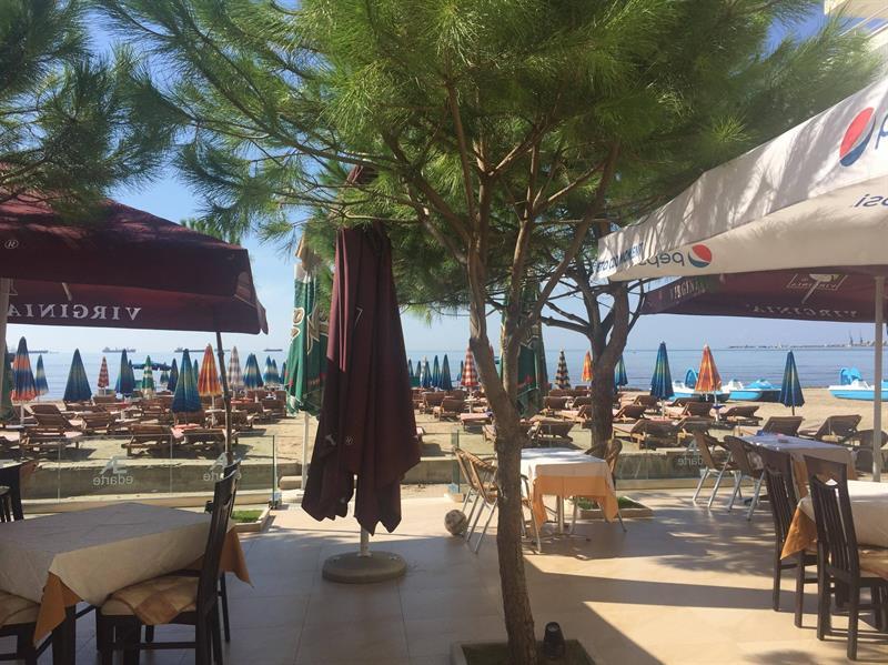 Hotel Edart Durrës Buitenkant foto